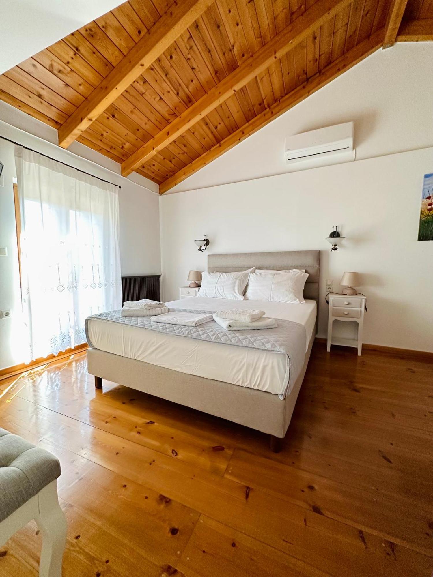 Myrtillo I Luxury Traditional House *
